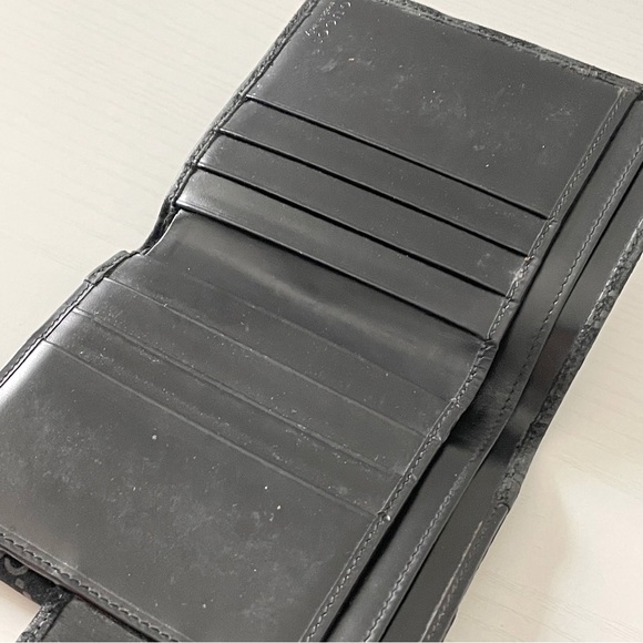 Gucci black monogram embossed suede leather wallet - Picture 9 of 11